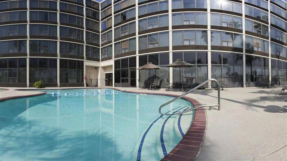 Wyndham Houston Hobby Airport Hotel Южен Хюстън Екстериор снимка